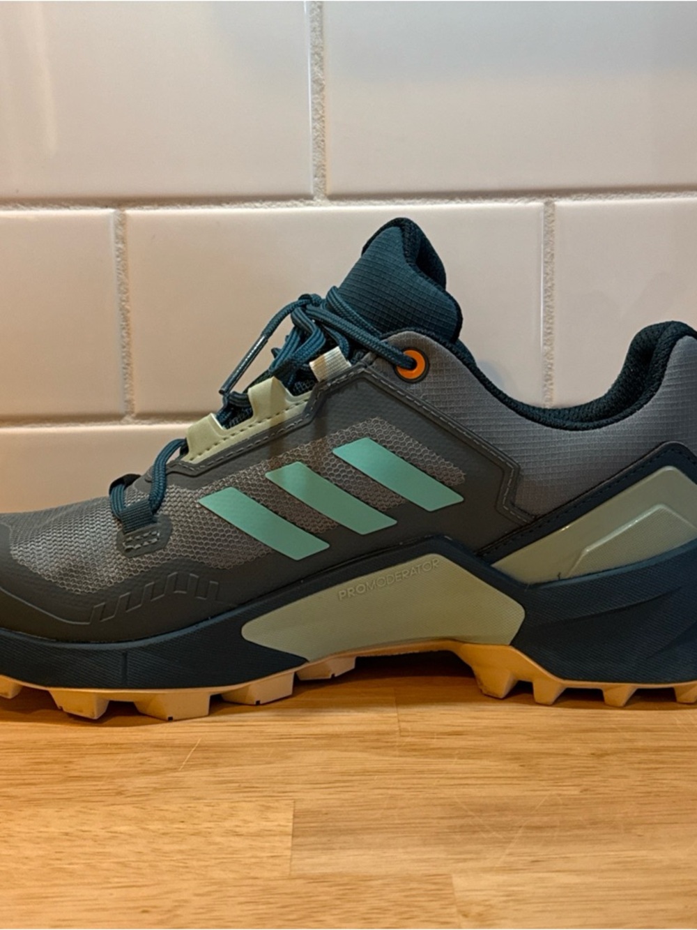 Adidas Terrex Swift R3 GTX GORE-TEX Womens Hiking Sneakers Teal Green Size W 7.5 - Picture 6 of 16